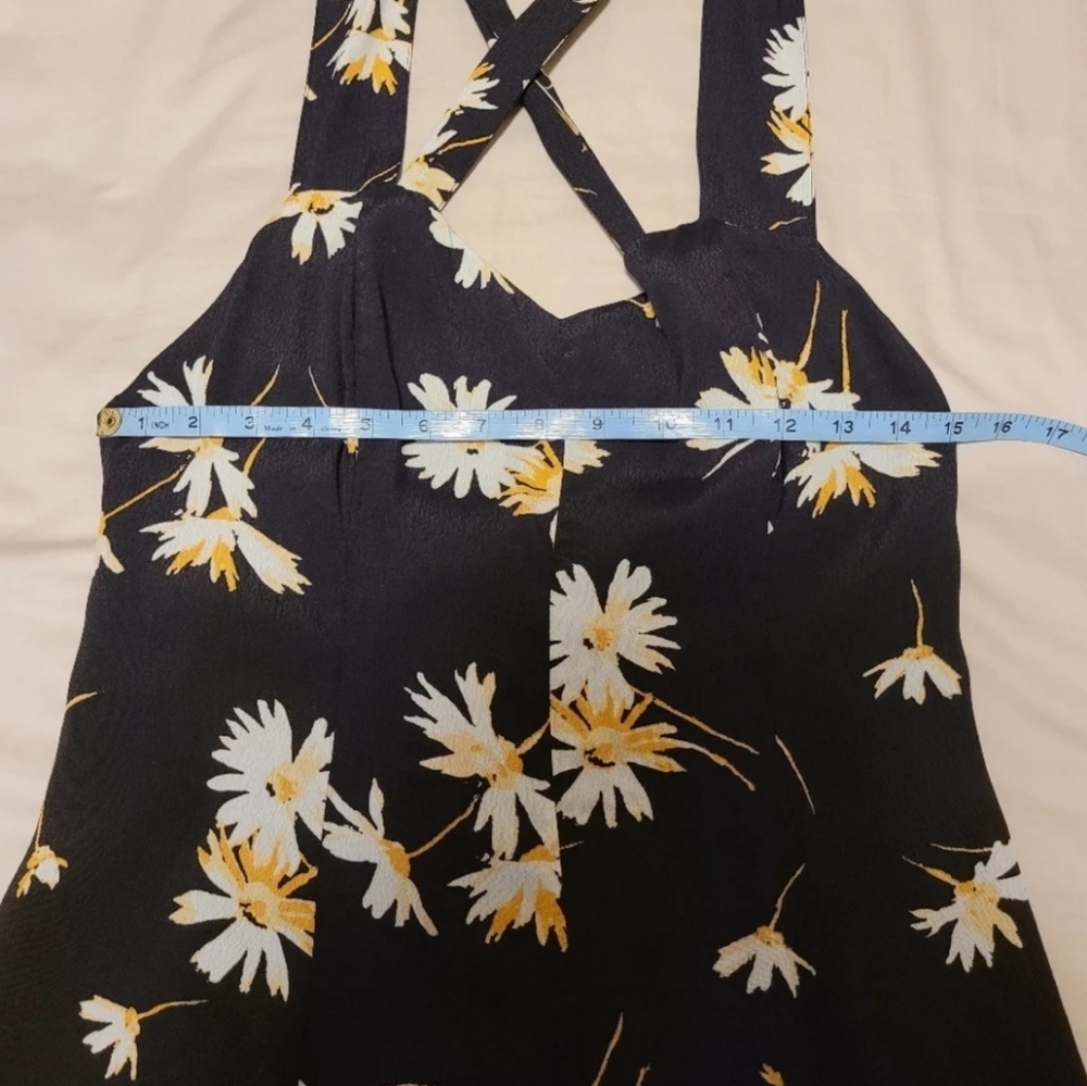 Urban Outfitters black Motif flower romper - Picture 9 of 11